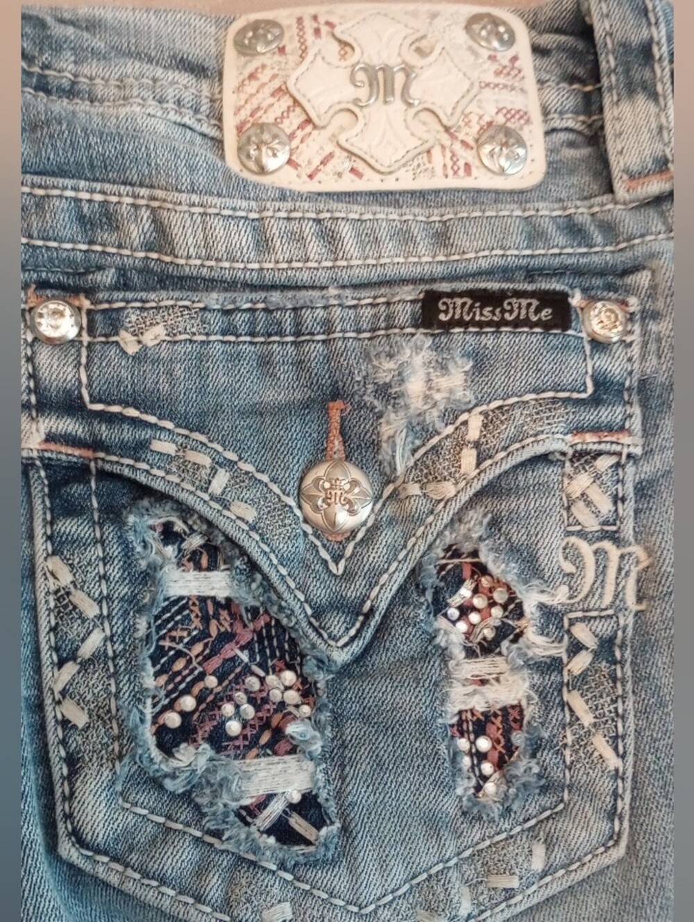 Miss Me Crop Jeans